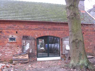 Alte Schule im Spreewald während der Umbauphase